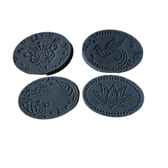 Hand Crafted Soap Charcoal - Eucalyptus - Picture 5 of 5